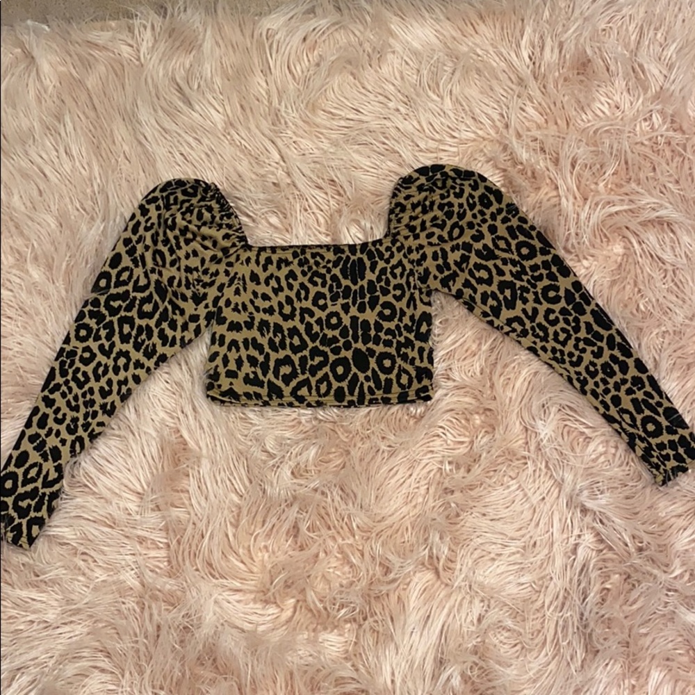 Puff Sleeve Crop Top